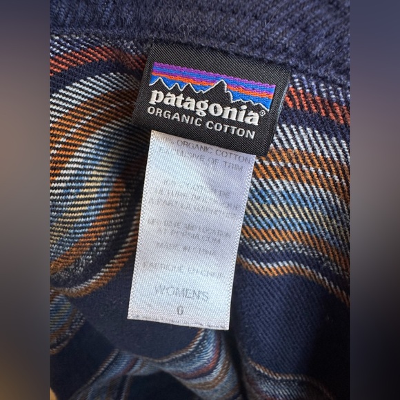 Patagonia Blue Striped Button Down Shirt - Picture 3 of 4
